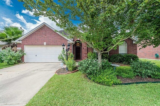 Photo - 10819 White Oak Creek Ct Casa