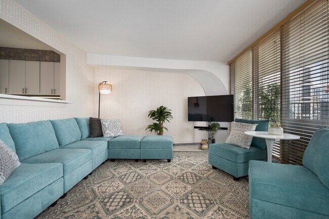 Photo - 300 N State St Unit 3602