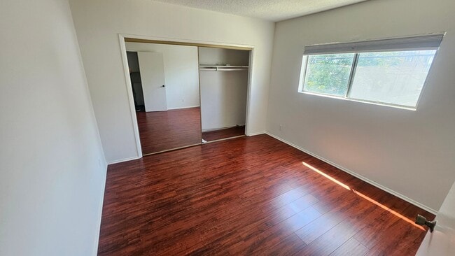 Photo - 323 N Rampart Blvd Unidad 7