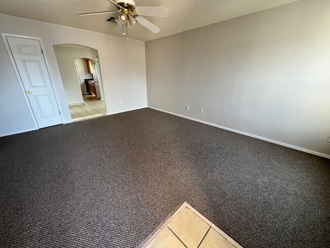 Photo - PRICED TO RENT QUICKLY !!