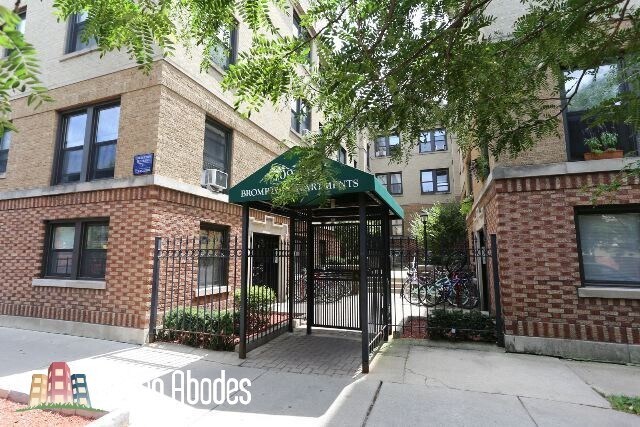 Building Photo - 711 W Brompton Ave Unit A03C