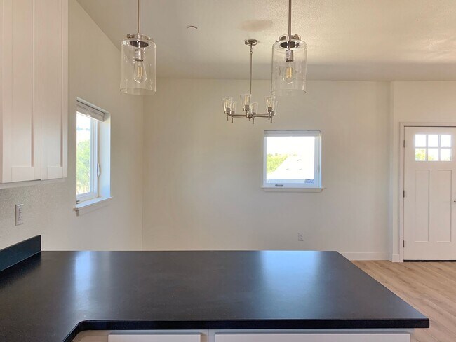 Photo - 160 Cowden Rd Unidad Cowden Rd 160A