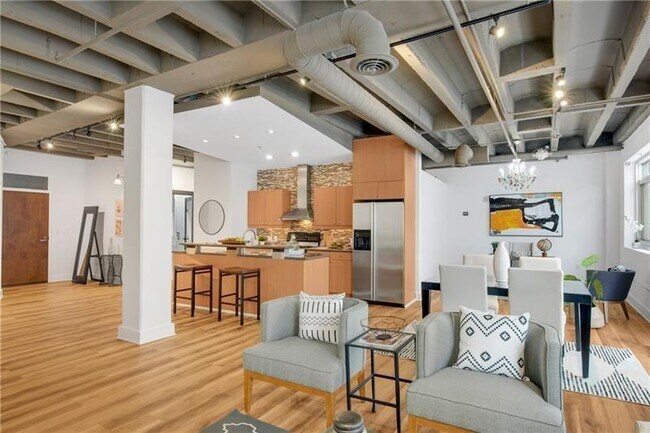 Photo - 805 Peachtree St NE Unit 306