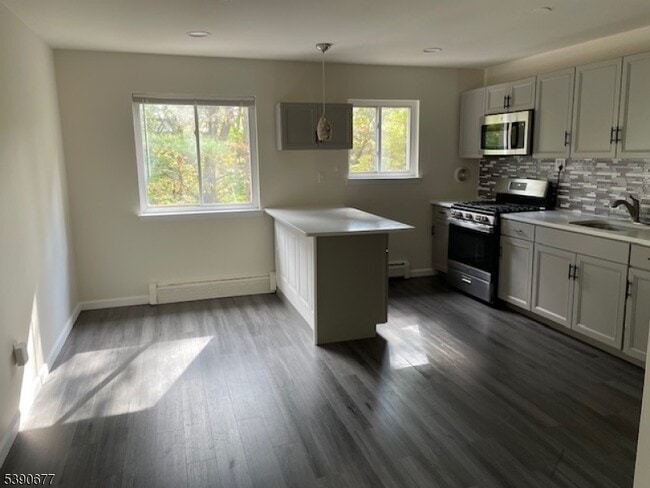 Photo - 189 Littleton Rd