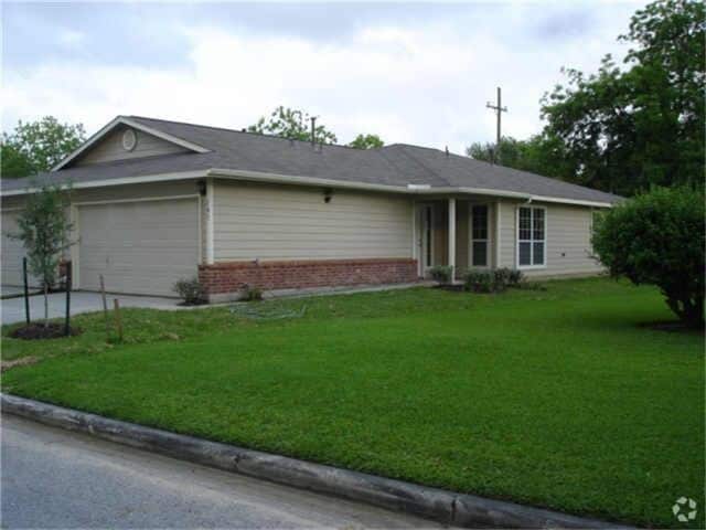 Building Photo - 107 W Nazro St Rental