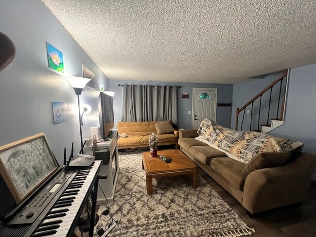 Photo - 6909 NE 72nd Ave