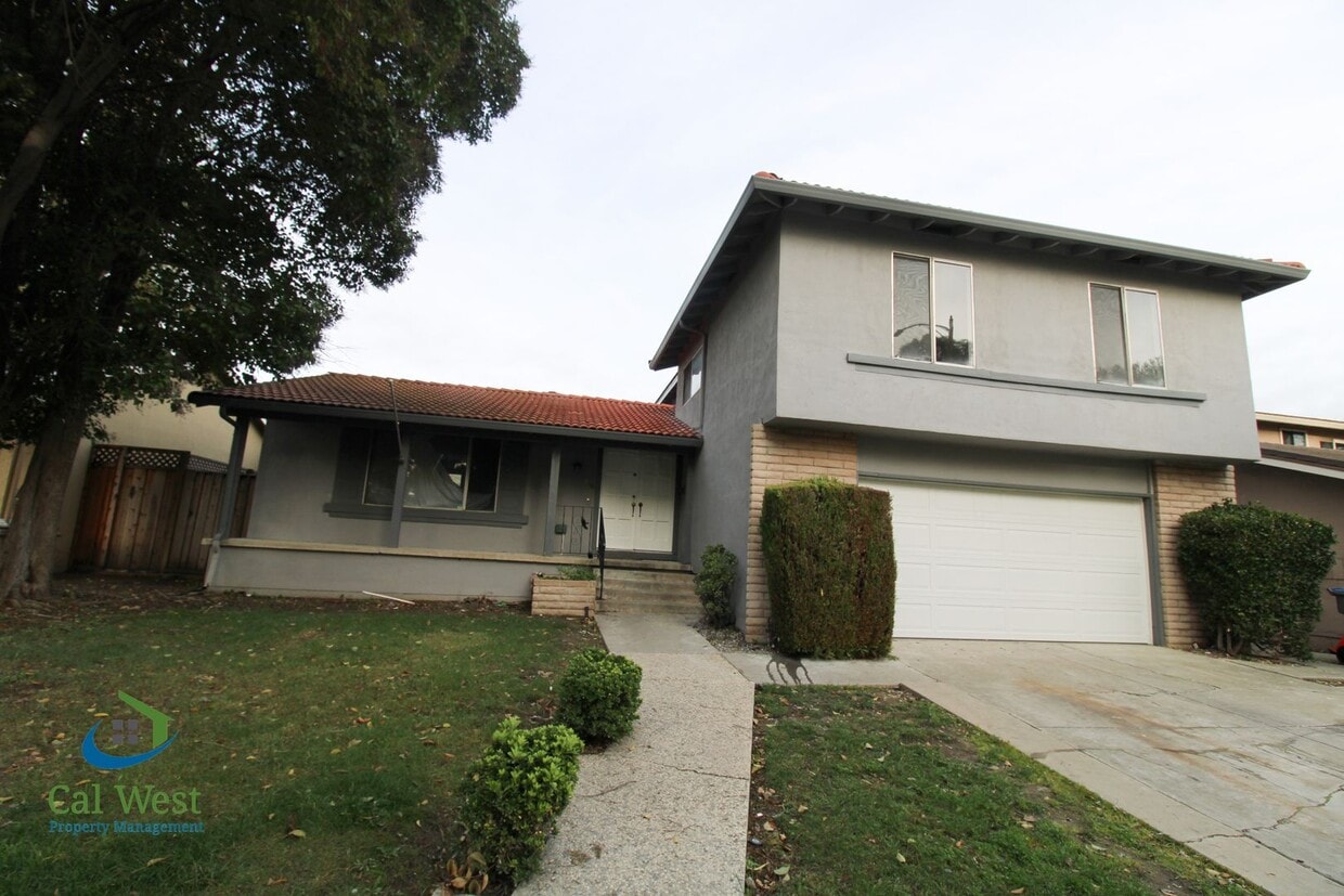 $4595 - **COMING SOON** Large spacious upd... - $4595 - **COMING SOON** Large spacious upd...