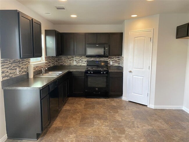 Photo - 4512 Truth Wy