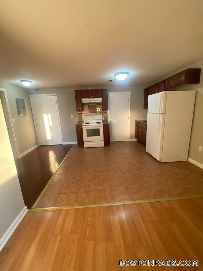 Photo - 148 Willard St Unit 20