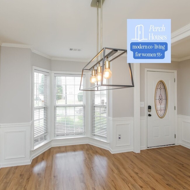 Photo - 2576 Alvecot Cir SE