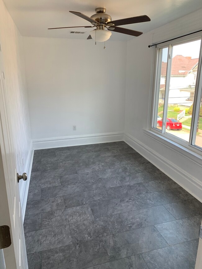 Photo - 102 Haldane St Unidad 2