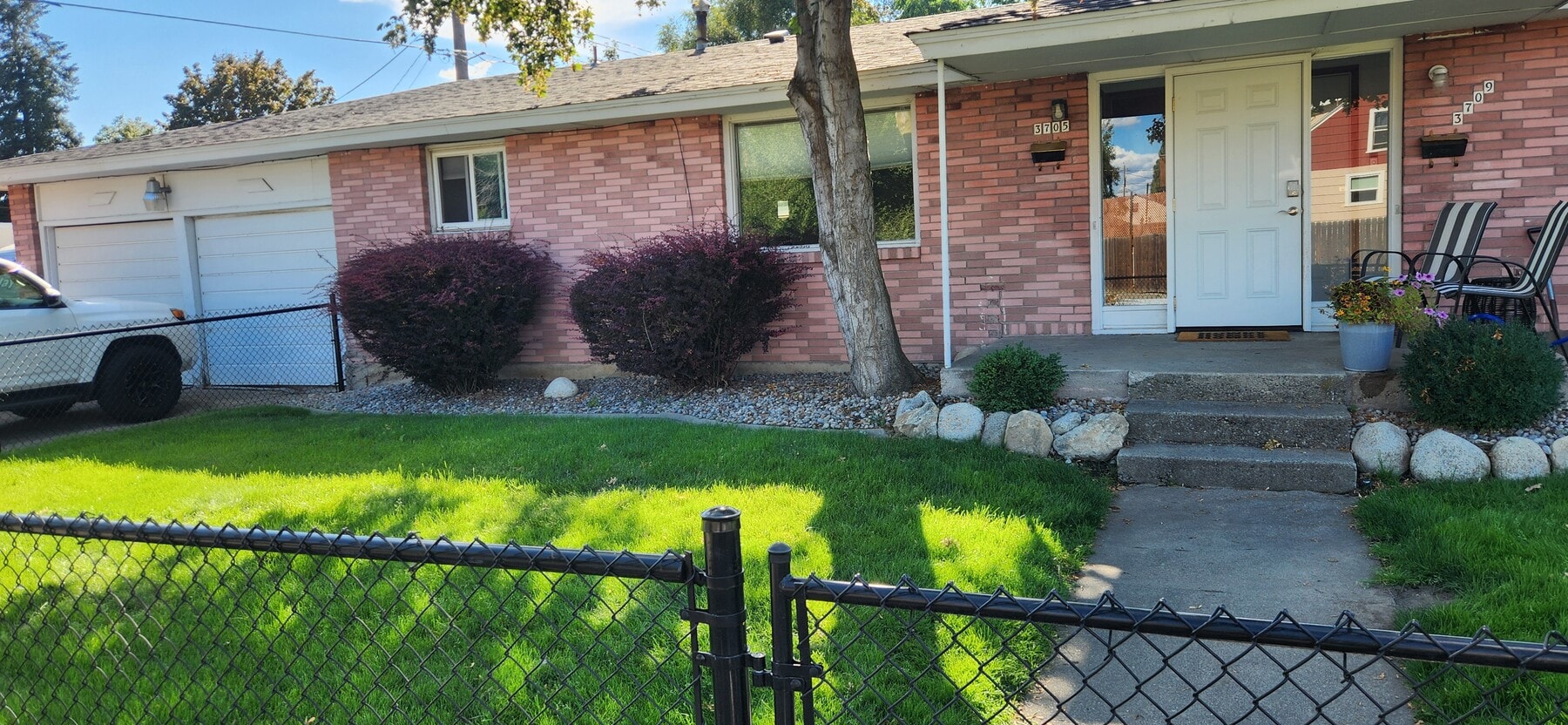 Photo - 3705 N Lidgerwood St Casa