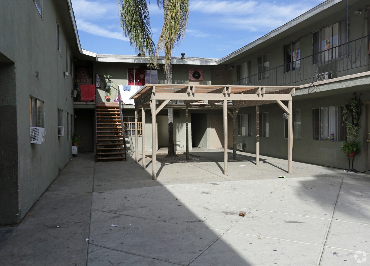 Photo - Legacy Management Apartments