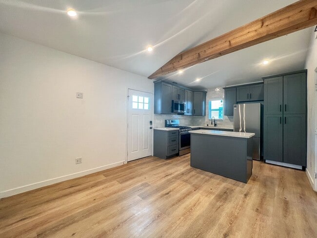 Photo - 13053 Venice Blvd Unit 3795