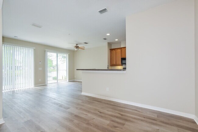 567 Pinebranch Cir