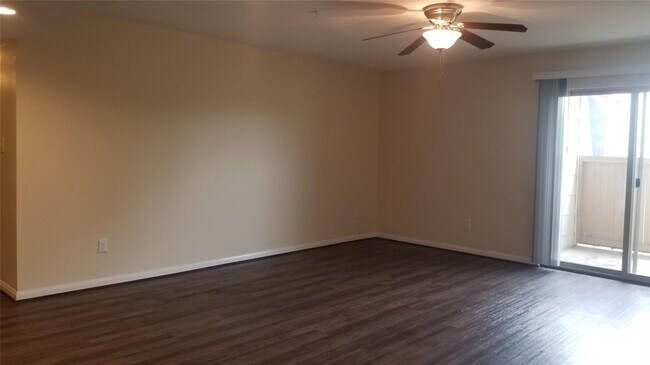 Photo - 8415 Hearth Dr