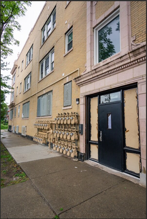 Photo - 0 bedroom in Chicago IL 60624 Unit 105