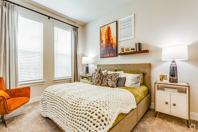 2 BR, 2 BA - 1,171 SF