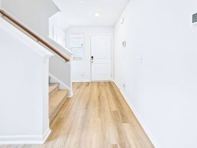 Photo - 7047 Woodline Dr