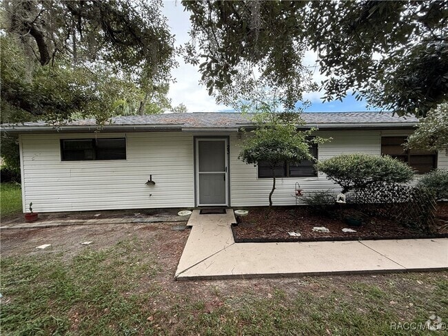 Building Photo - 7630 W Homosassa Trail Rental