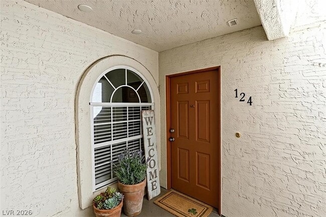 Photo - 1800 S Edmond St Unidad 124