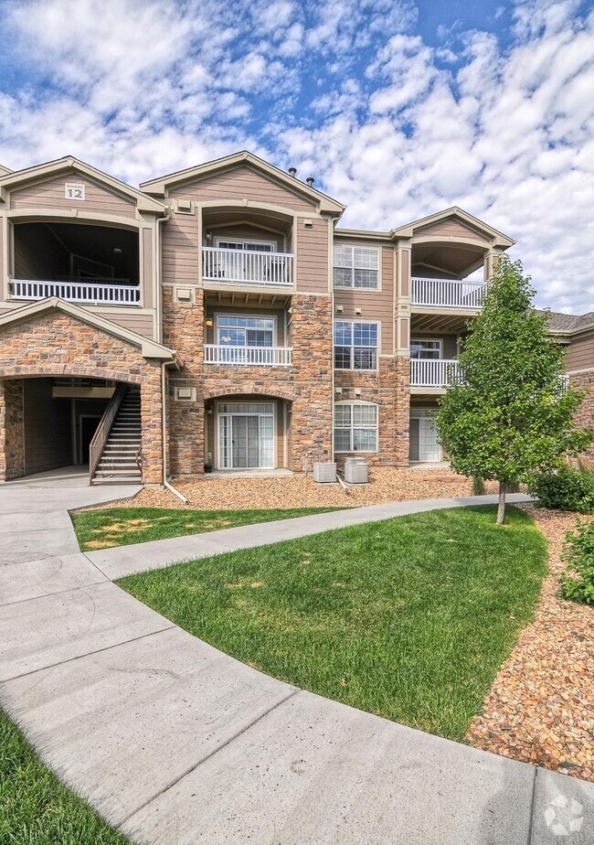 Building Photo - 7440 S Blackhawk St Unit 204 Rental