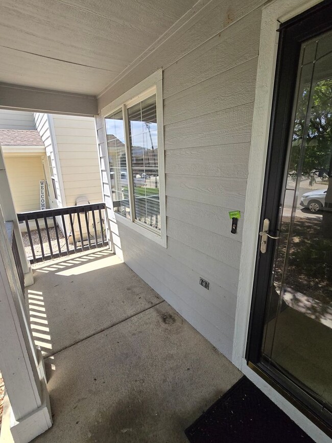Photo - Spacious and Bright 4 Bedroom Home with Garage and Basement Now Available!