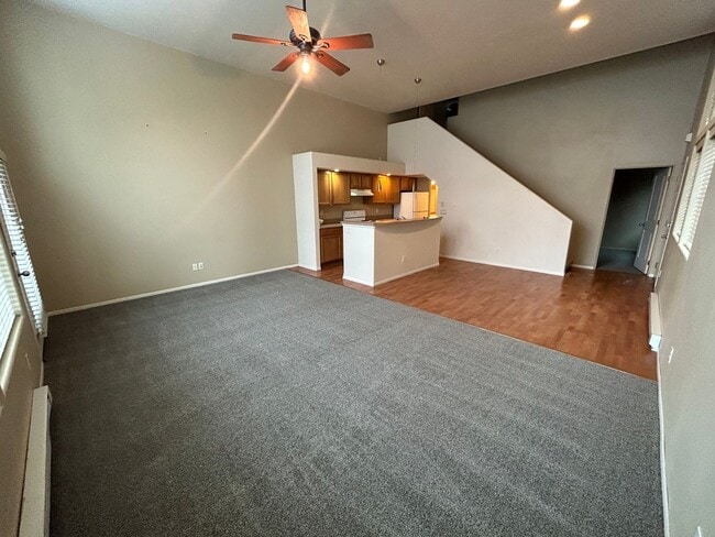 Photo - Unique 36th Ave Duplex - 2 Bed, 2 Bath on South Hill! Unidad A