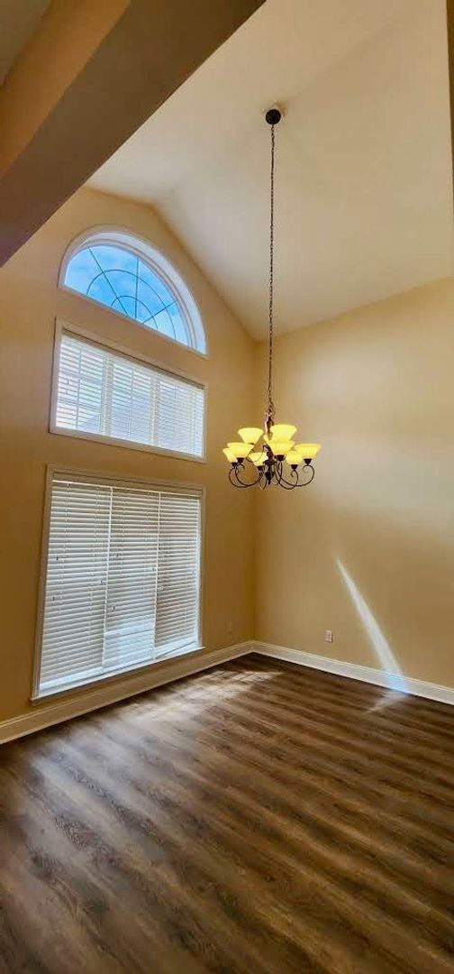 Photo - Great Home and Location-Available Now!