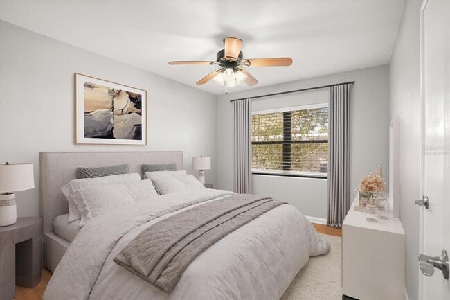 Photo - 524 Byron Rd