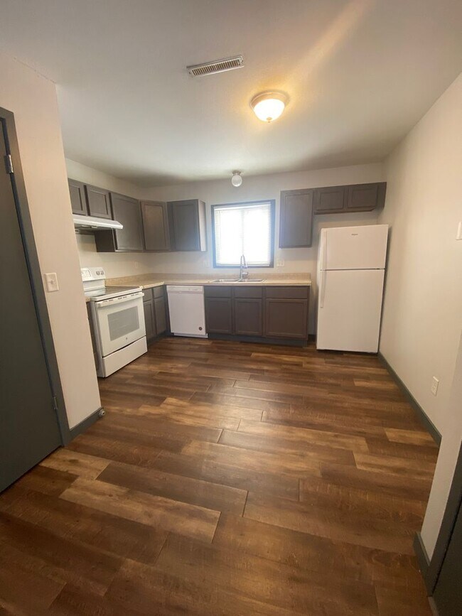 Photo - 4861 Tama St SE Unit 4