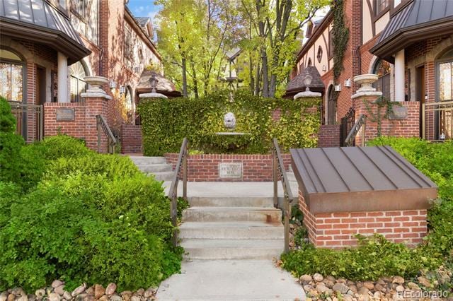 Photo - 64 S Garfield St