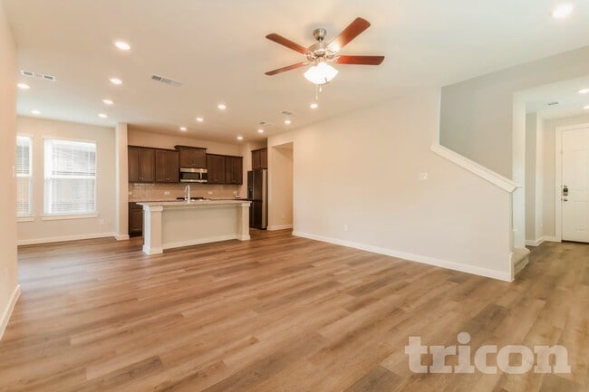 Photo - 2549 Dulaney Dr