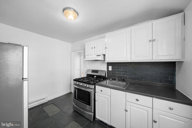 Photo - 2705 W 4th St Townhome