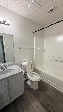 Photo - 701 E Kirnwood Dr