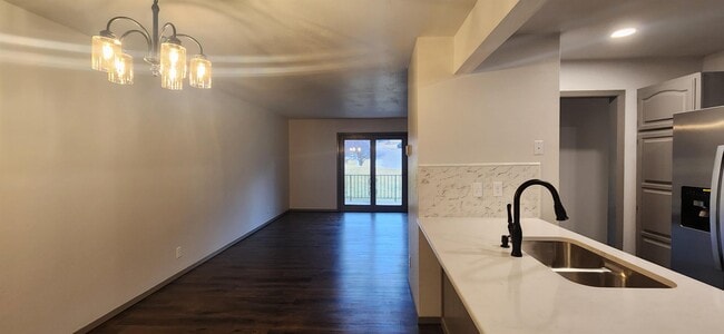 Photo - 3945 Fairway Hills Dr