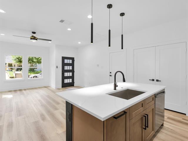 Photo - 2834 Frost Ave