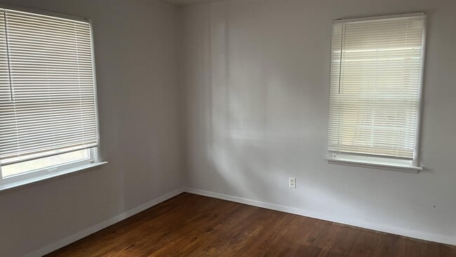 Photo - 3609 Woodside Dr