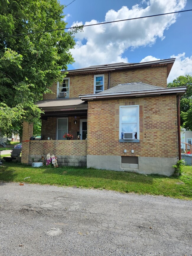 Building Photo - 500 E Chillicothe Ave Unit 500 E Chillicothe