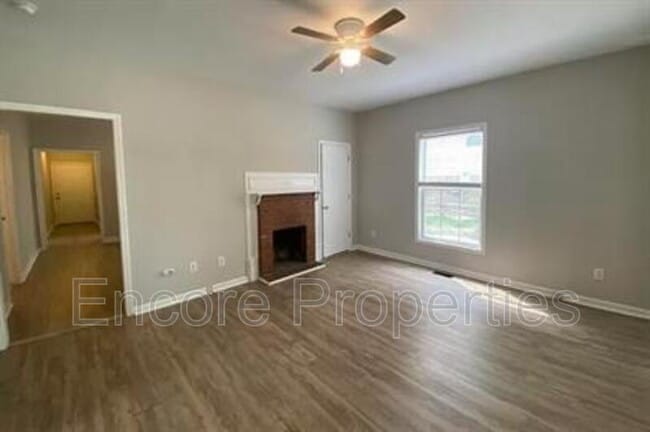 Photo - 1006 Parker St