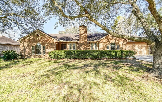 Building Photo - 1309 Oak Hollow Dr Rental