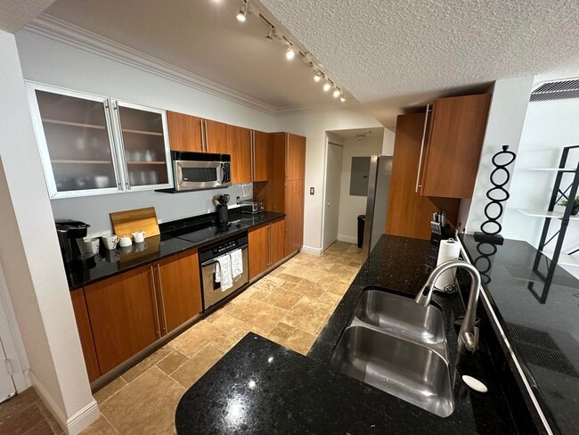 Photo - 1551 N Flagler Dr Unit 515 (Annual Or Seasonal)