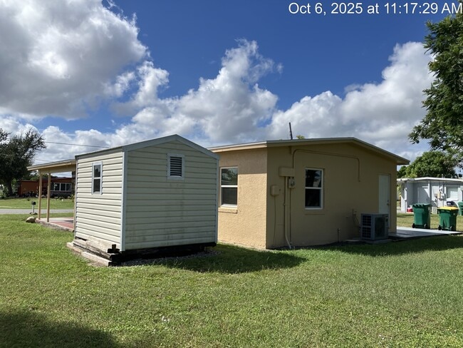 Photo - 21946 Hernando Ave