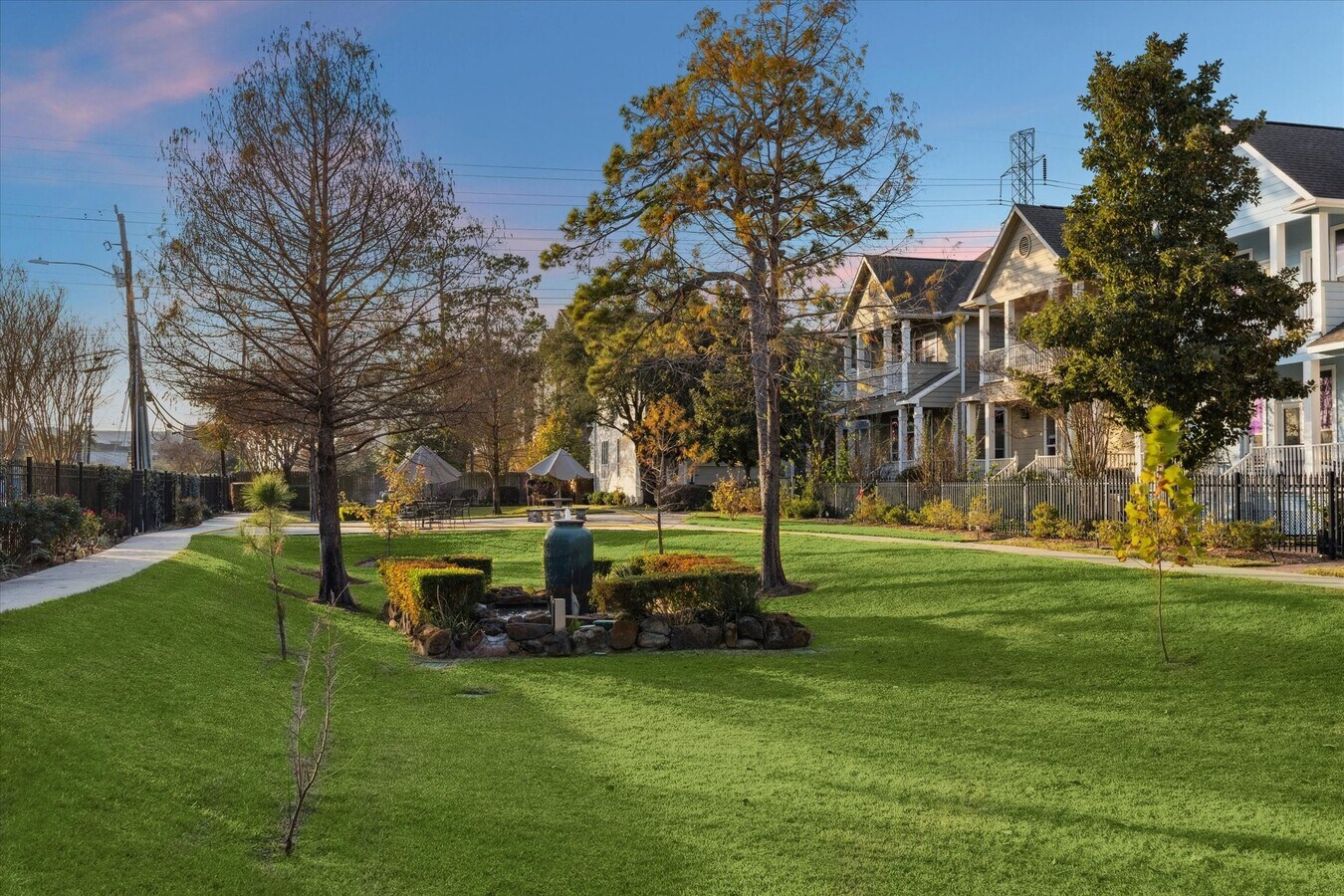 Photo - 3313 New Garden View Ln