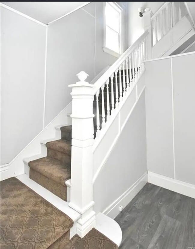 Photo - 28 Red Jacket Pky Unit #2