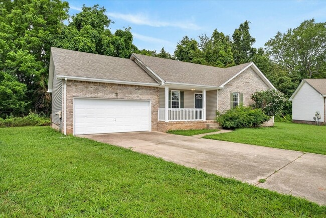 Photo - Three Bedroom in Sango!