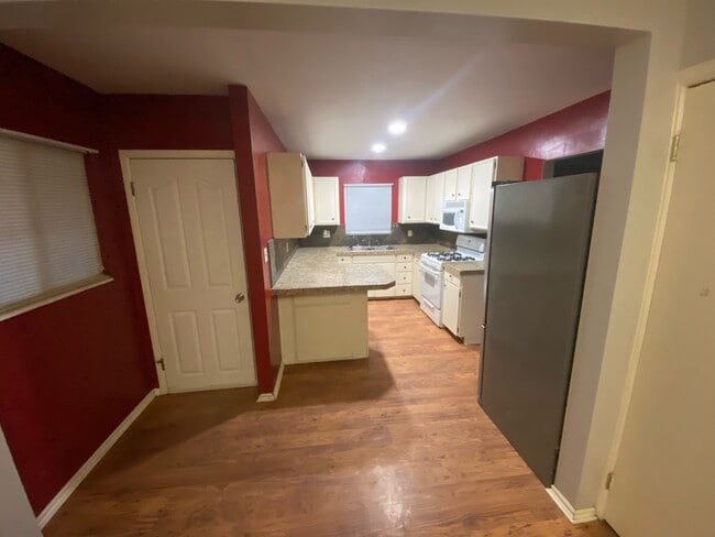 Photo - 447 N 600 E