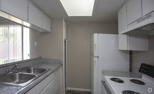 Casa adosada de 2 HAB/2.5 BA - XNewport Landing