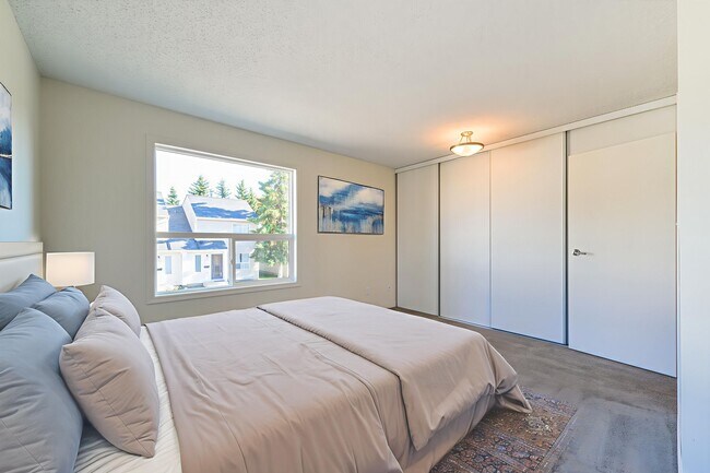 Photo - Granville Square