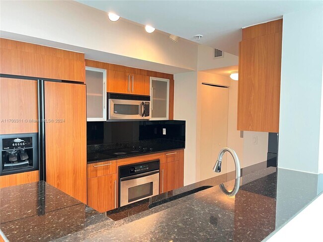 Photo - 335 S Biscayne Blvd Unit # 1407